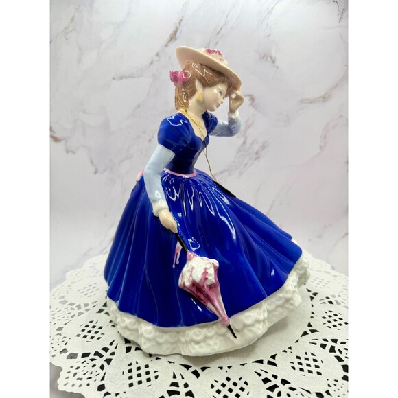 Royal Doulton Mary HN3375 Figure of the Year 1992 England EXCELLENT CONDITION - Picture 2 of 14